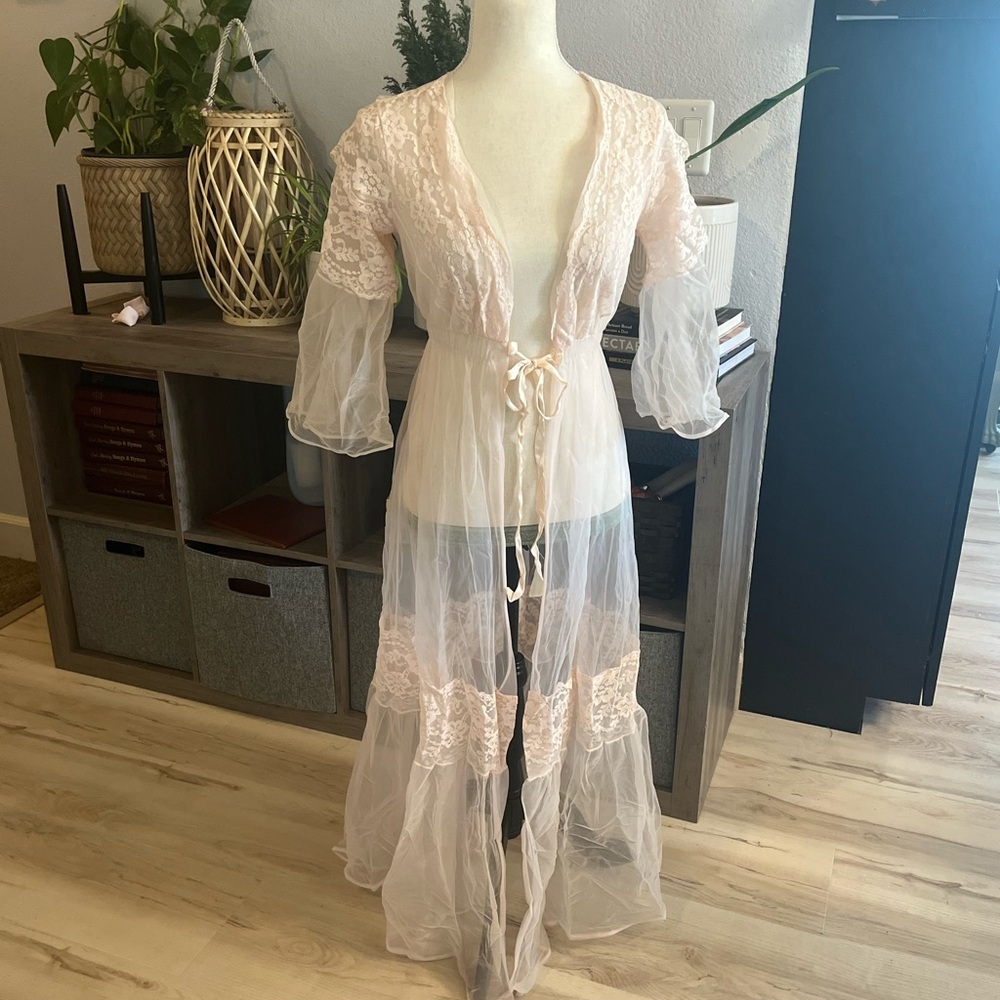 Vintage Sheer Lace Dressing Robe - Powder Pink Sz